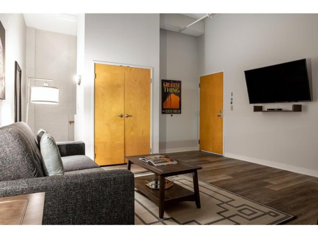 Beautiful 2Br 2Ba In The Block By Cozysuites إنديانابوليس المظهر الخارجي الصورة